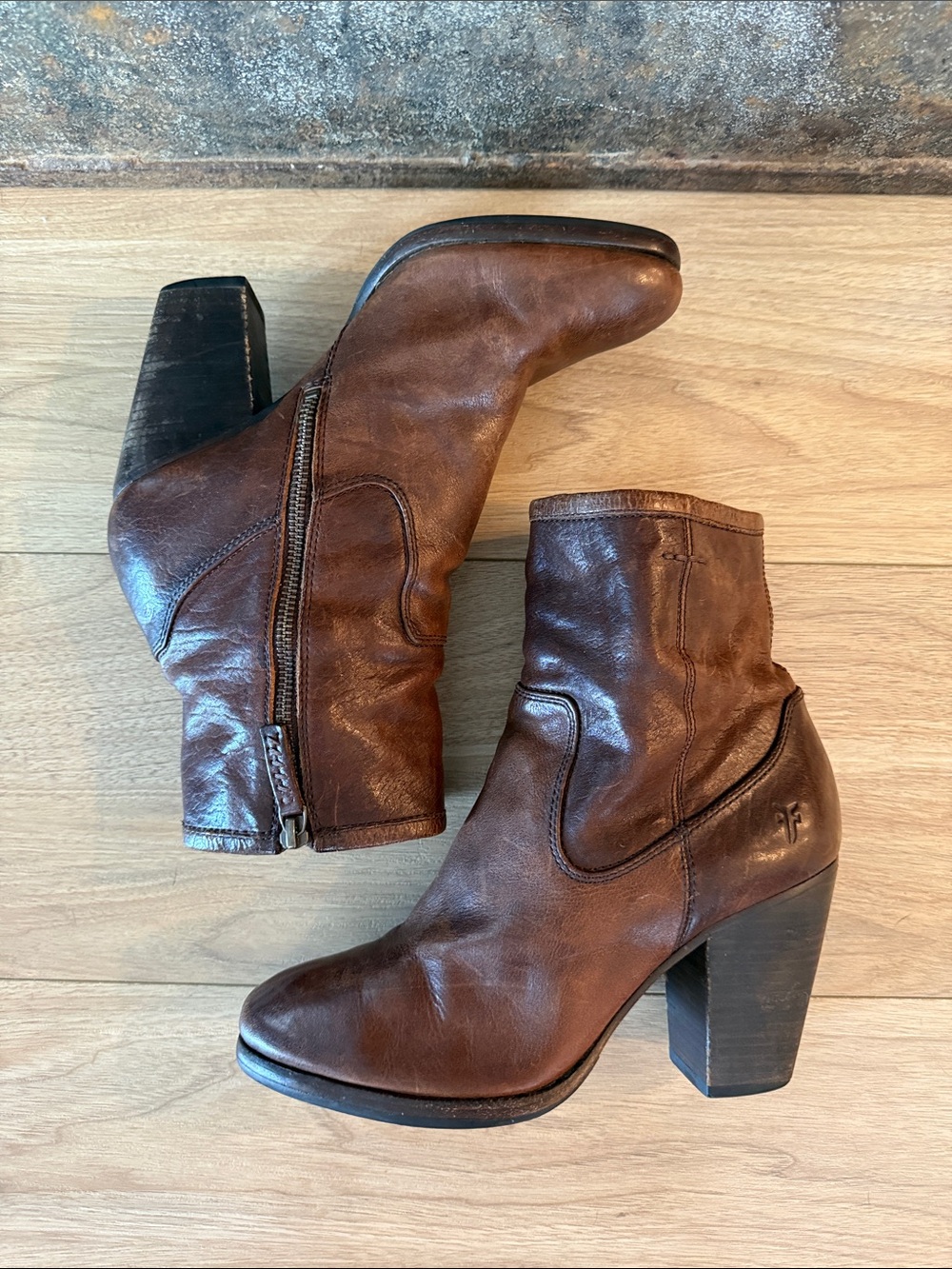 Frye patty artisan zip up ankle boots - Picture 11 of 16